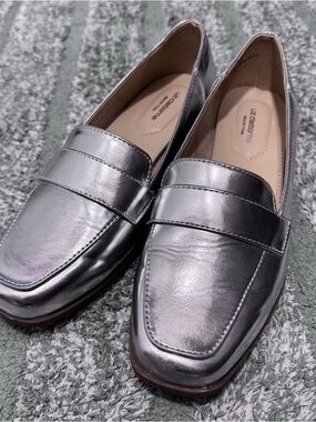 Liz Claiborne Metallic Silver Penny Loafers